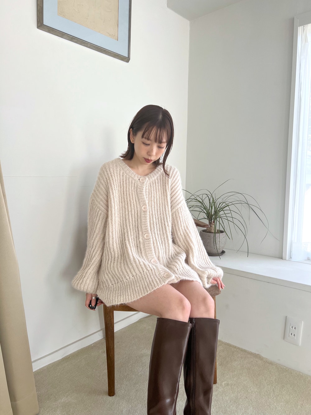 「Heather、へザー、ニットカーディガン、ニット、カジュアルコーデ、ロングブーツ、秋コーデ、シンプルコーデ、ゆるコーデ、ニットコーデ、低身長コーデ、低身長」｜「Heatherのインヒールストレッチロングブーツ　229820（ブーツ、ブラウン系）」を使った、みさっきーさん（レディース・154cm）の秋コーディネートの1枚目の写真