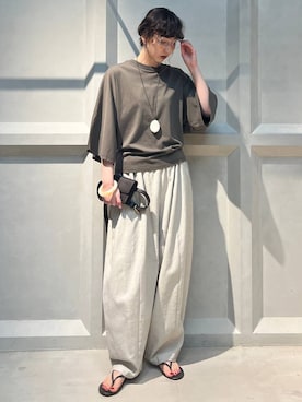 「Curensology（カレンソロジー）のCurensology(カレンソロジー)/ドルマンナローTシャツ（Tシャツ/カットソー、グリーン系）」を使った、kyokoさん（レディース・165cm）の夏コーディネート