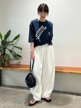 「Curensology（カレンソロジー）のCurensology(カレンソロジー)/＜ＣＳＧ＞アシンメトリーバングル（バングル/リストバンド、ゴールド系）」を使った、kyokoさん（レディース・165cm）の春コーディネート