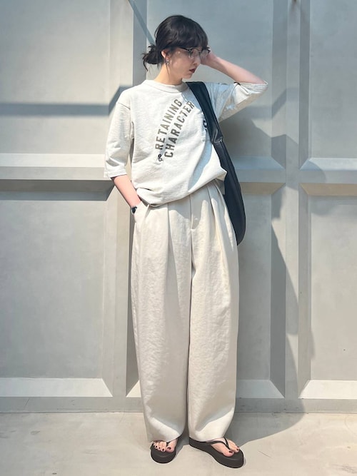 未使用✨ カレンソロジー × ユニバーサルオーバーオール 別注 アイボリー 人気 UNIVERSAL OVERALL（ユニバーサルオーバーオール） tシャツ 半袖