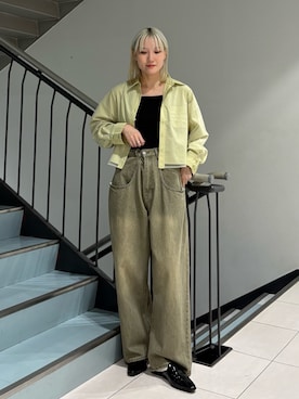 「アイテム（デニムパンツ、グリーン系）」を使った、やまちゃんさん（レディース・166cm）の秋コーディネート