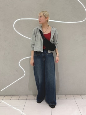 「KBF（ケイビーエフ）のアイテム（トップス）」を使った、やまちゃんさん（レディース・166cm）の春コーディネート