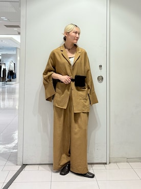 「KBF（ケイビーエフ）のアイテム（トップス）」を使った、やまちゃんさん（レディース・165cm）の秋コーディネート