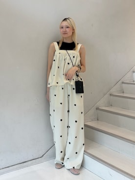 「KBF（ケイビーエフ）のクロップドタンクトップ（タンクトップ、ブラック系）」を使った、やまちゃんさん（レディース・165cm）の夏コーディネート