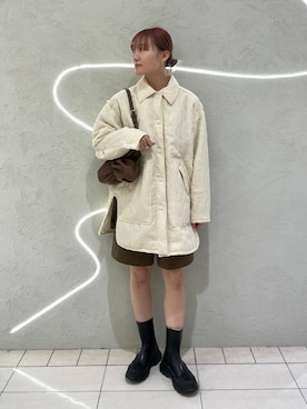 「KBF（ケイビーエフ）のシアーベロアシャーリングスリーブトップス（Tシャツ/カットソー）」を使った、やまちゃんさん（レディース・164cm）の秋コーディネート