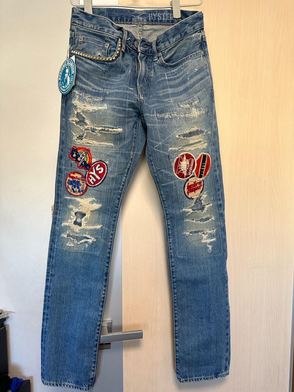 「HYSTERIC GLAMOURのアイテム（デニムパンツ、ブルー系）」を使った、mattu0911さん（メンズ・162cm）の冬コーディネートの1枚目の写真