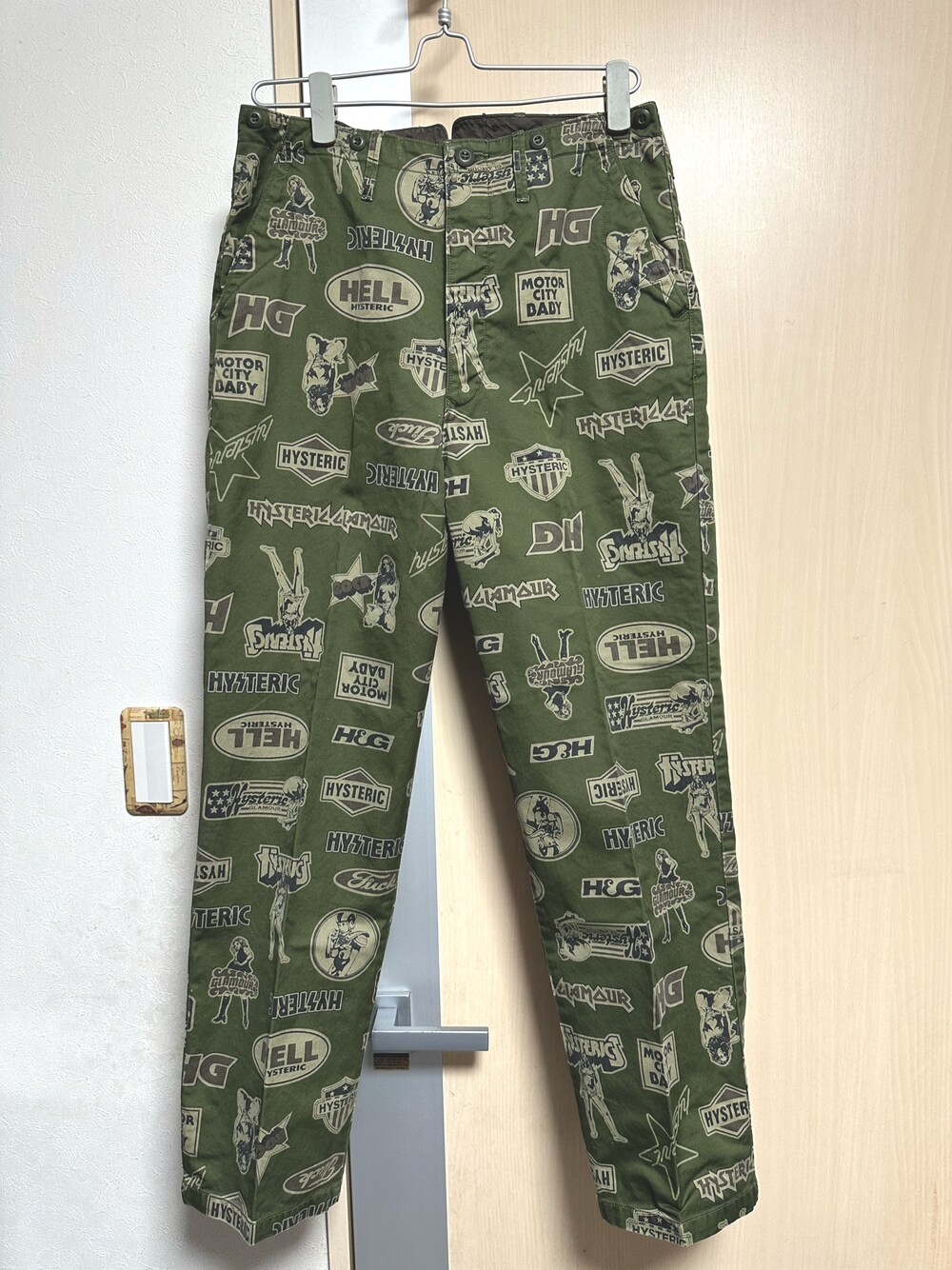 「HYSTERIC GLAMOURのデッキパンツ（その他パンツ、グリーン系）」を使った、mattu0911さん（メンズ・162cm）の春コーディネートの1枚目の写真