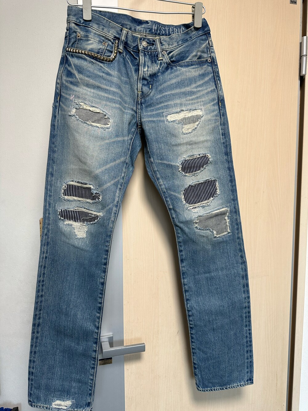 「HYSTERIC GLAMOURのアイテム（デニムパンツ、ブルー系）」を使った、mattu0911さん（メンズ・162cm）の春コーディネートの1枚目の写真