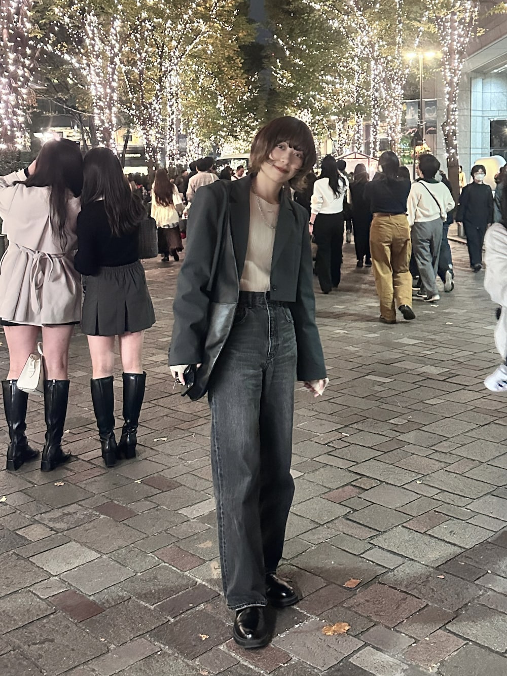 ZARAのアイテムを使った「ショート丈ジャケット」の人気ファッション 