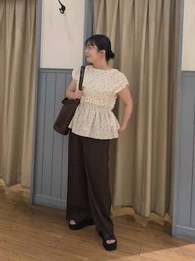 「LOWRYS FARM（ローリーズファーム）のバスケットワイドパンツ 637610（スラックス、ブラウン系）」を使った、aikaさん（レディース・147cm）の夏コーディネート