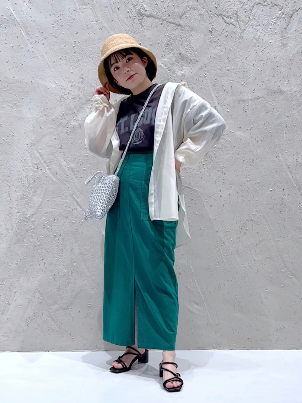 みはページ ザツザイバケットHAT2 185658を使った人気ファッション