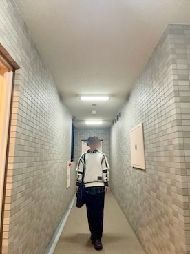 「アイテム（ブローチ/コサージュ）」を使った、sumiさん（メンズ・162cm）の秋コーディネート