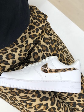 「NIKE（ナイキ）のアイテム（スニーカー、ホワイト系）」を使った、stone1customさん（レディース）の秋コーディネート