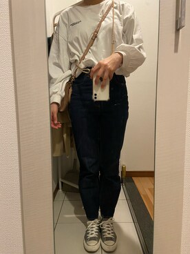 「GU（ジーユー）のアイテム（デニムパンツ、ブルー系）」を使った、ano15sugar15さん（レディース）の秋コーディネート