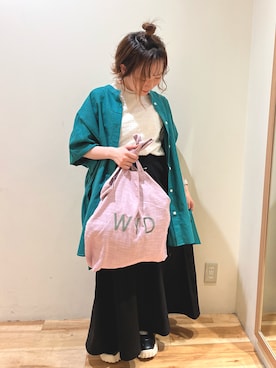 「Samansa Mos2（サマンサ モスモス）のビックシルエットバンドカラーシャツ（シャツ/ブラウス）」を使った、おとさん（レディース・147cm）の春コーディネート