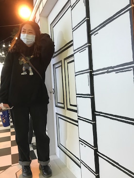 「QUEEN SHOP（クイーンショップ）のアイテム（デニムパンツ、ブラック系）」を使った、jingさん（レディース・159cm）の秋コーディネート