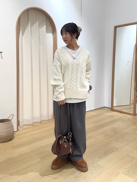 「アイテム（シュシュ）」を使った、かえでさん（レディース・156cm）の秋コーディネート