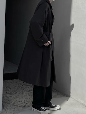 「オールブラック」｜「アイテム（トレンチコート）」を使った、Yukiさん（メンズ・180cm）の春コーディネート