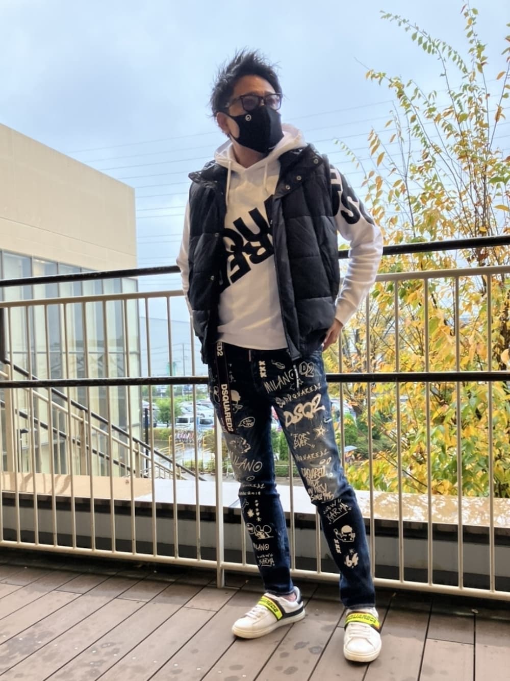 DSQUARED2 ディースクエアード ショートパンツ 桜ペイント サイズ42 7537216986_9.jpg