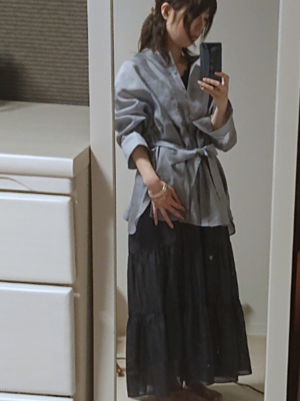 「mysty womanのベーシックシアシャツ 940350（シャツ/ブラウス、ブルー系）」を使った、miku～未来～さん（レディース・160cm）の夏コーディネートの1枚目の写真