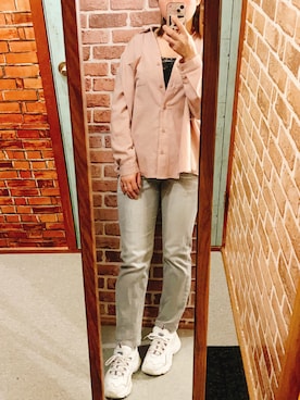 「フォロー、イイネ、お気に入り登録お願いします♡」｜「アイテム（スニーカー）」を使った、HITOMI61さん（レディース・157cm）の春コーディネート