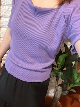 「パープル×黒」｜「アイテム（スカート）」を使った、HITOMI61さん（レディース・157cm）の秋コーディネート