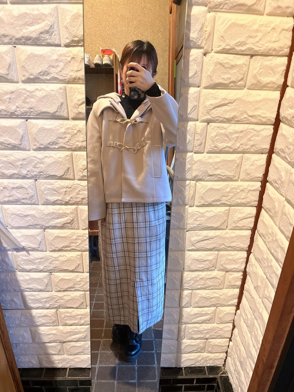 「今日のコーデ、キレイめコーデ、古着MIX、オトナカワイイ、いいね、save、フォローお願いします🤑」｜「しまむらのアイテム（ノーカラーコート、ベージュ系）」を使った、HITOMI61さん（レディース・157cm）の冬コーディネートの1枚目の写真