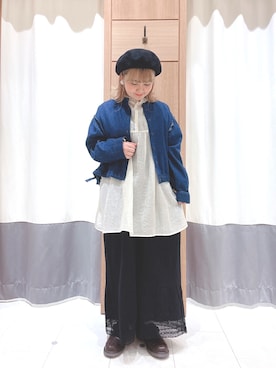 「シア―ブラウス」｜「アイテム（ノーカラージャケット）」を使った、たにのさん（レディース・151cm）の秋コーディネート