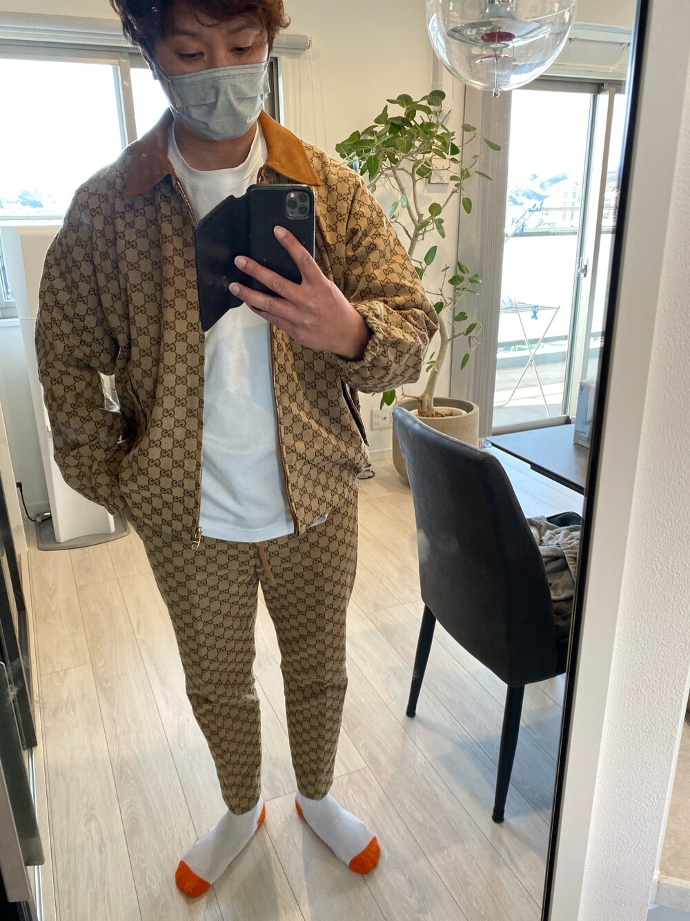 GUCCIのその他パンツ（ベージュ系）を使った人気ファッション  