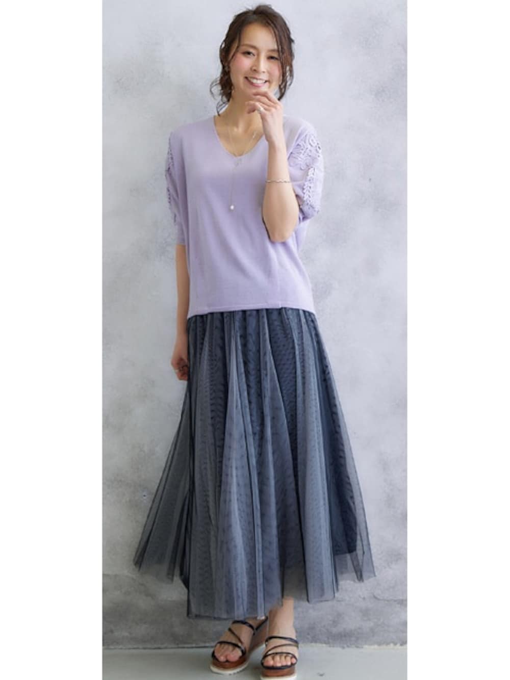 「レディースファッション、モデル、レギュラー、Hana服、夏コーデ、体型カバー、体型Xタイプ」｜「nissenの【Hana服】配色重ねボリュームチュールロングスカート（スカート、ブラック系）」を使った、nissen Ladies Modelsさん（レディース・167cm）の春コーディネートの1枚目の写真