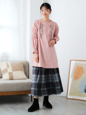 「アイテム（チュニック、ピンク系）」を使った、nissen Ladies Modelsさん（レディース・164cm）の秋コーディネート