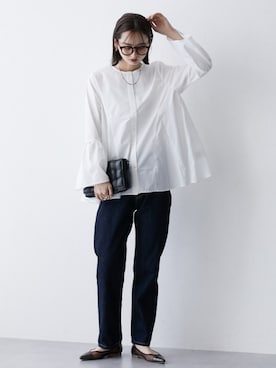 「nissen（ニッセン）のハイウエストストレートデニムパンツ　ノンストレッチジーンズ（デニムパンツ）」を使った、nissen Ladies Modelsさん（レディース・169cm）の秋コーディネート