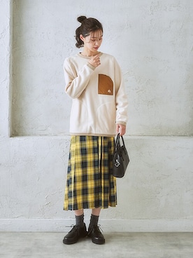 「nissen（ニッセン）の脇プリーツAラインロング丈スカート（スカート）」を使った、nissen Ladies Modelsさん（レディース・166cm）の秋コーディネート