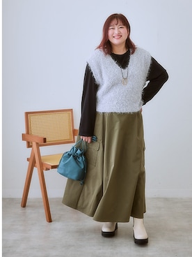 「アイテム（ベスト、シルバー系）」を使った、nissen Ladies Modelsさん（レディース・160cm）の夏コーディネート