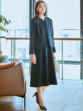 「アイテム（フォーマルスーツ/小物）」を使った、nissen Ladies Modelsさん（レディース・169cm）の秋コーディネート