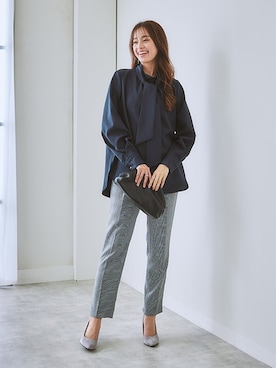 「アイテム（スーツパンツ、ブラウン系）」を使った、nissen Ladies Modelsさん（レディース・167cm）の夏コーディネート