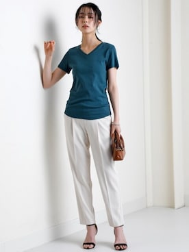 「nissen（ニッセン）の【褒められシルエット】テーパードパンツ（スラックス）」を使った、nissen Ladies Modelsさん（レディース・165cm）の春コーディネート