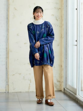 「アイテム（デニムパンツ、ベージュ系）」を使った、nissen Ladies Modelsさん（レディース・164cm）の秋コーディネート