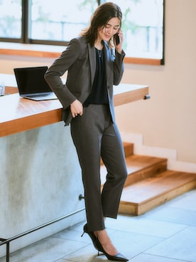 「アイテム（フォーマルスーツ/小物）」を使った、nissen Ladies Modelsさん（レディース・168cm）の秋コーディネート