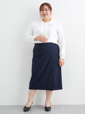 「7days Life Styling（セブンデイズライフスタイリング）の【接触冷感/吸汗速乾/UVカット】サラサラ裏メッシュ綿混ストレッチミディ丈タイトスカート（スーツスカート、ブルー系）」を使った、nissen Ladies Modelsさん（レディース・155cm）の春コーディネート