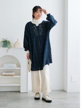 「アイテム（チュニック、グリーン系）」を使った、nissen Ladies Modelsさん（レディース・164cm）の秋コーディネート