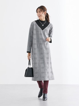 「アイテム（デニムパンツ、レッド系）」を使った、nissen Ladies Modelsさん（レディース・170cm）の秋コーディネート