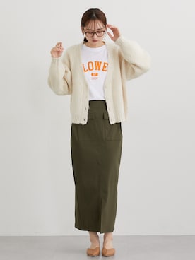 「アイテム（スカート、グリーン系）」を使った、nissen Ladies Modelsさん（レディース・169cm）の秋コーディネート