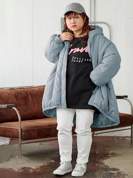 「大きいサイズレディースファッション」｜「アイテム（スウェット）」を使った、nissen Ladies Modelsさん（レディース・155cm）の秋コーディネート