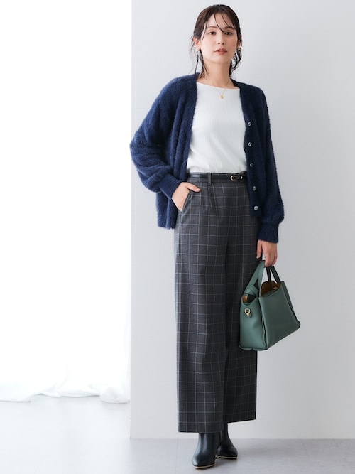 極美品　LEONARD LL カットソー 黒に総花柄　スクエアネック　日本製 セール】透け対策シルケット加工ダブルフロントスクエアネック長袖