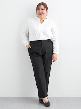 「7days Life Styling（セブンデイズライフスタイリング）のサラサラ裏メッシュ綿混ストレッチストレートパンツ（接触冷感・吸汗速乾・ストレッチ・UVカット）（その他パンツ、ブラック系）」を使った、nissen Ladies Modelsさん（レディース・155cm）の春コーディネート