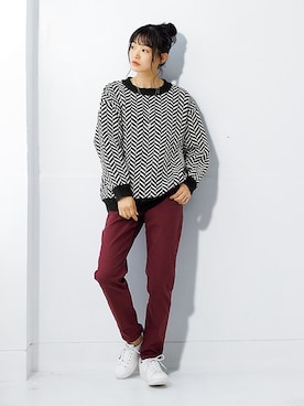 「アイテム（デニムパンツ、レッド系）」を使った、nissen Ladies Modelsさん（レディース・164cm）の秋コーディネート