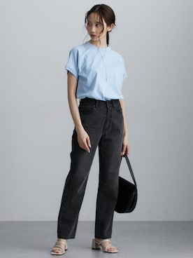 「nissen（ニッセン）のハイウエストストレートデニムパンツ　ノンストレッチジーンズ（デニムパンツ）」を使った、nissen Ladies Modelsさん（レディース・160cm）の春コーディネート