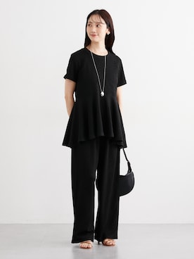 「nissen（ニッセン）の２点セット（楊柳ペプラムトップス＋セミワイドパンツ）（Tシャツ/カットソー、ブラック系）」を使った、nissen Ladies Modelsさん（レディース・169cm）の夏コーディネート