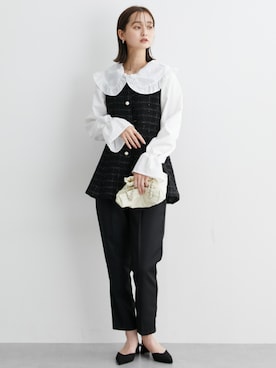 「nissen（ニッセン）の【褒められシルエット】テーパードパンツ（スラックス）」を使った、nissen Ladies Modelsさん（レディース・169cm）の秋コーディネート